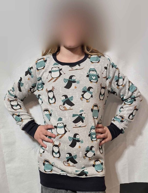 Handgemachter Kinder Pullover mit Pinguinmotiv